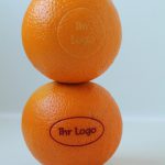 Orange mit Logo